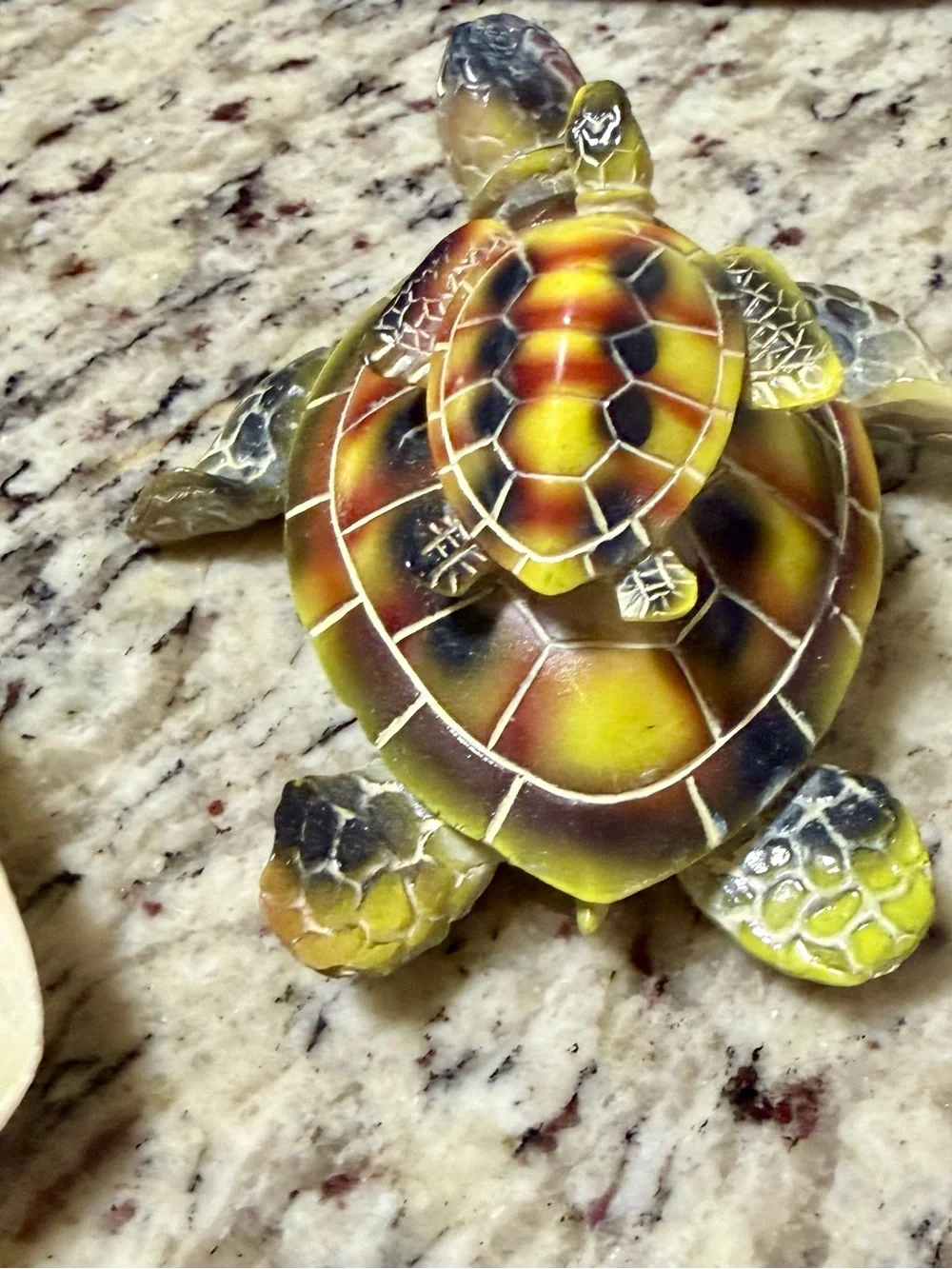 Hand-Painted Sea Turtle Figurine - Seashell platter with hand painted Sea Turtle